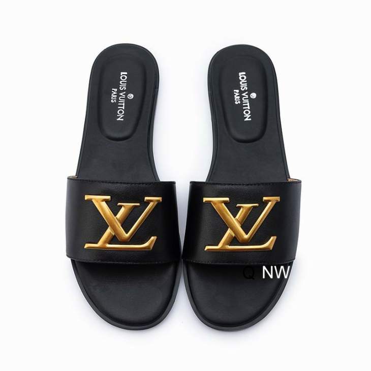 Picture of Louis Vuitton Slippers _SKULVsz35-40WN0602438